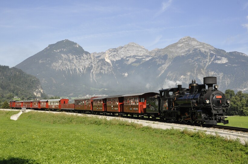 VAT-Zillertalbahn-Dampfzug-Schlitters01-FotoDenoth.jpg