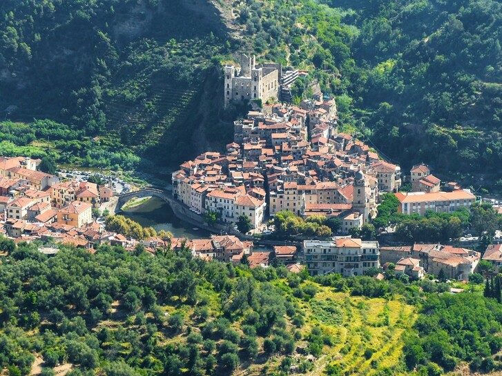 07_Dolceacqua_pixabay_mit.jpg 07_Dolceacqua_pixabay_mit.jpg