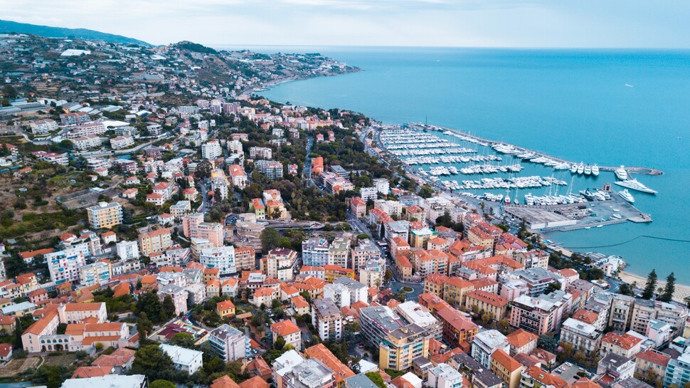 07_Sanremo_unsplash_mit.jpg 07_Sanremo_unsplash_mit.jpg