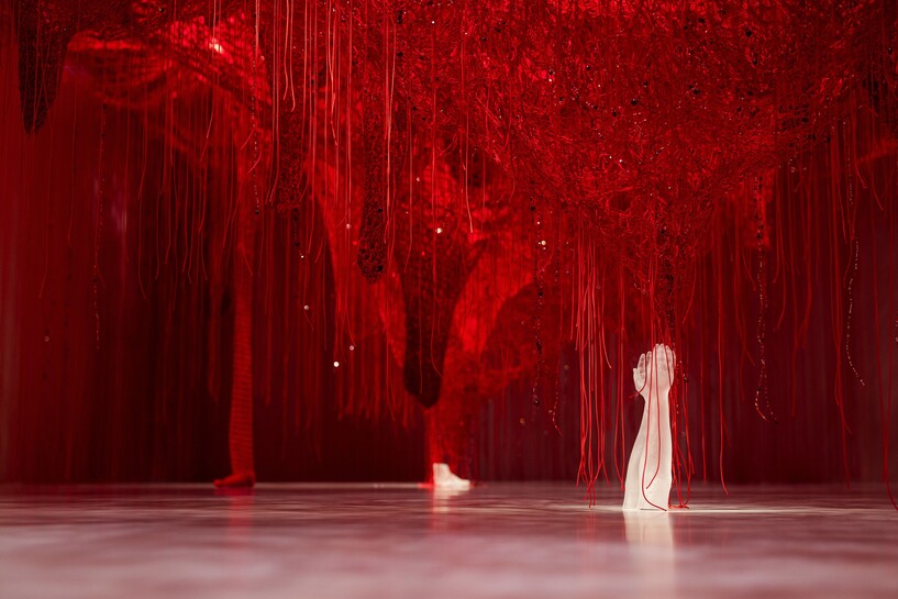 20250403_SKW_Crystallizing_Identity_111_c_Swarovski_Kristallwelten_2183788-JPG_srgb.jpg